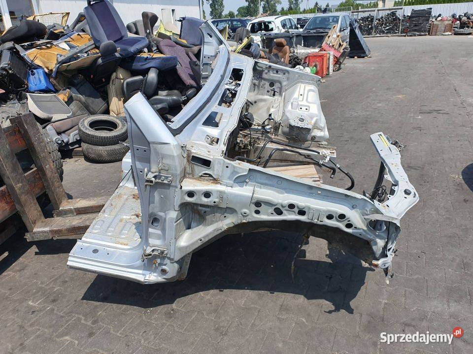 ĆWIARTKA PRAWA PRZÓD MITSHUBISHI PAJERO IV Części samochodowe Lipno