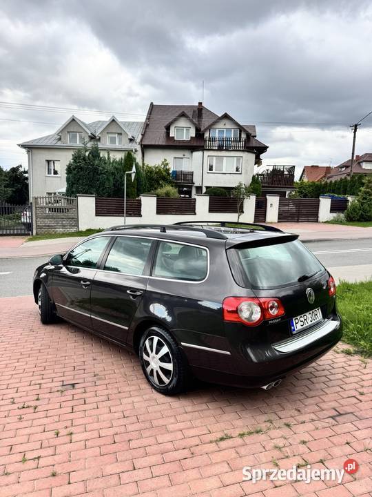 Volkswagen Passat kombi 2010 czarny