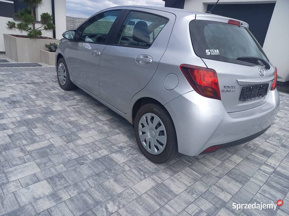 Toyota Yaris III Premium navi kamera klima 27 VAT marża Gutowo Małe