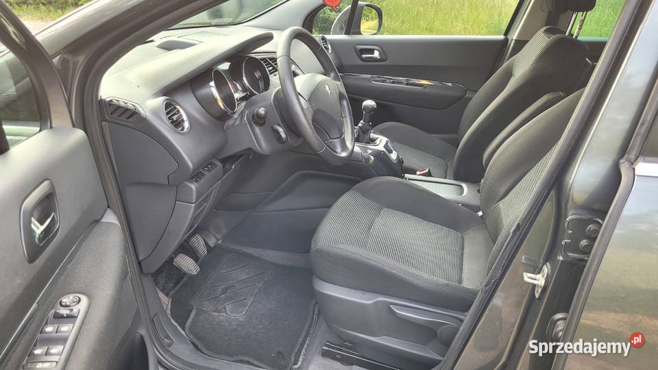 Peugeot 5008 16 benz Peugeot Żuklin