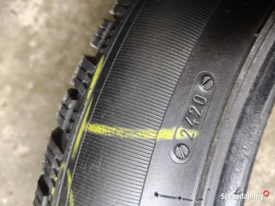 2 Opony zimowe 21555 R17 Kormoran Wiskitki sprzedam