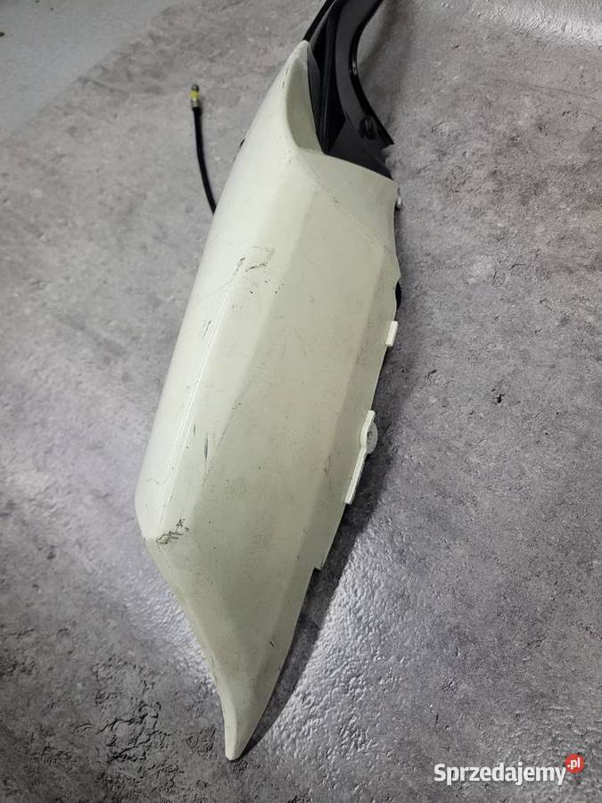 Suzuki GSXR GSXR 600 750 k9 k8 owiewka ogon Szyby i owiewki Nowy Tomyśl