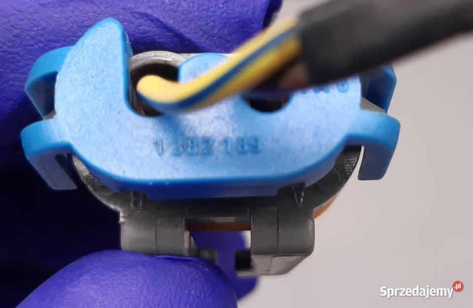ORYGINALNA KOSTKA WTYCZKA BMW 1382189 osobowe Mielęcin sprzedam