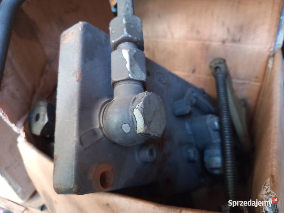 Rozdzielacz podnosnika traktor Renault claas Turek