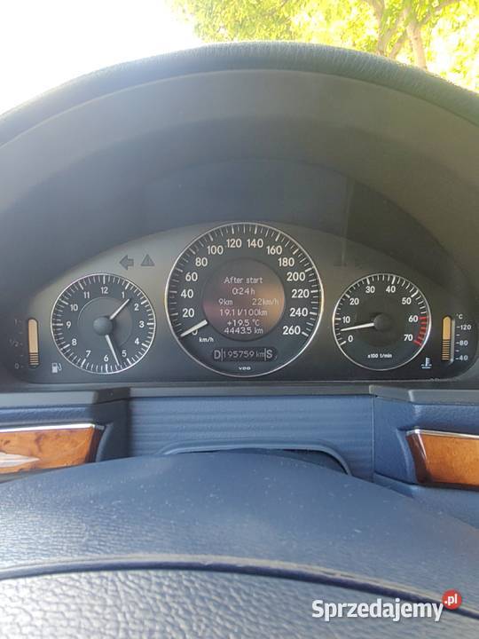 MercedesBenz w211 e500 V8 sprzedam