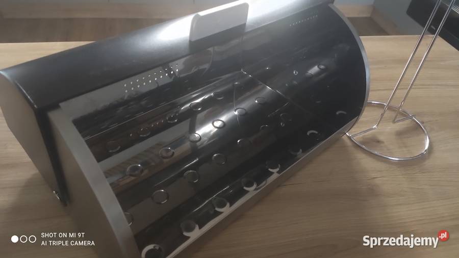 Chlebak metalowy czarnosrebrnystojak na ręcznik Czemierniki
