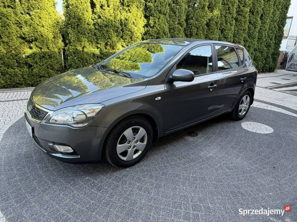 Kia Ceed Super Stan 14 Prosty Silnik GWARANCJA szary Kia mazowieckie sprzedam