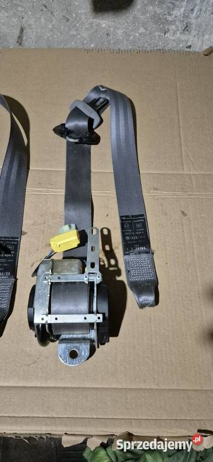 Pasy bezpieczeństwa przód Vw Polo 9N komplet