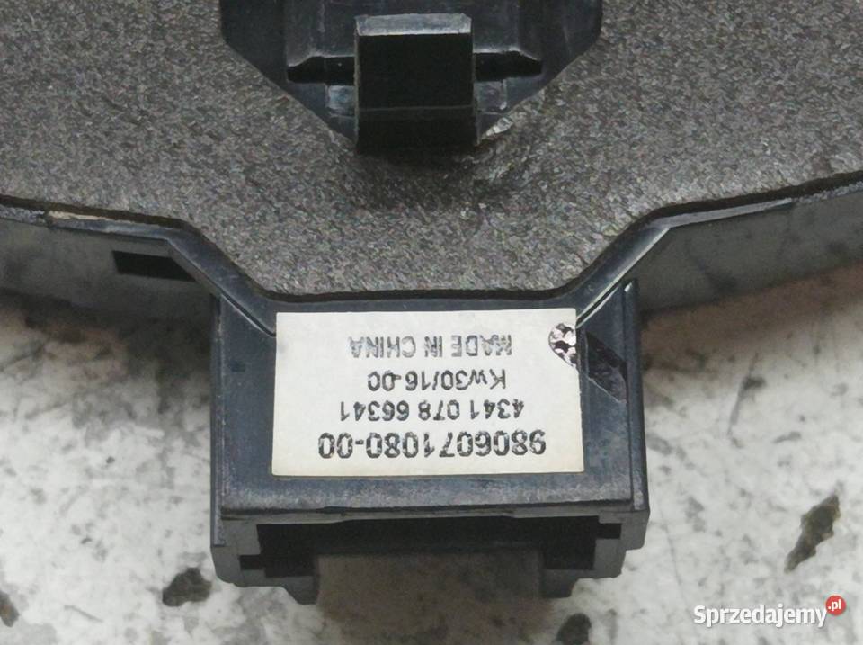 GŁOŚNIK KOMPLET 9806071080 Citroen C4 Cactus I sprzedam