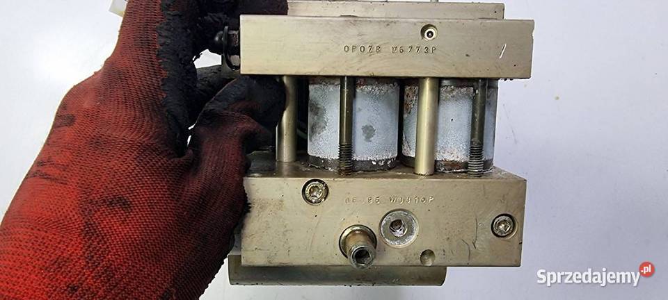 POMPA ABS HAMULCOWA CHEVROLET CORVETTE C4 LIFT osobowe Motoryzacja Lipno