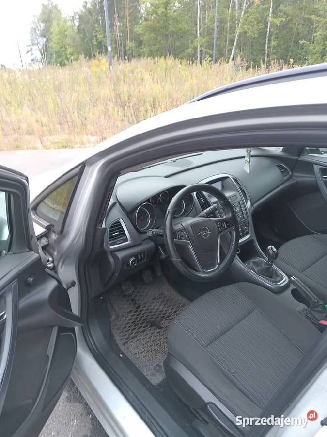 Opel Astra J 2013 130 koni Dąbrowa Górnicza