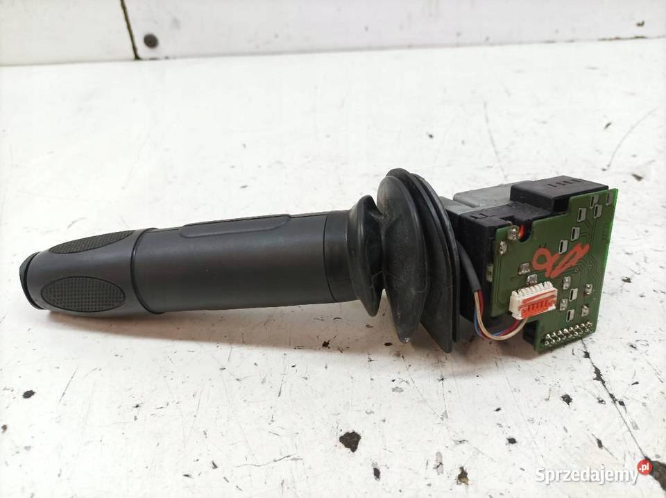 PRZEŁĄCZNIK TEMPOMATU RETARDERA 504213173 Iveco Motoryzacja