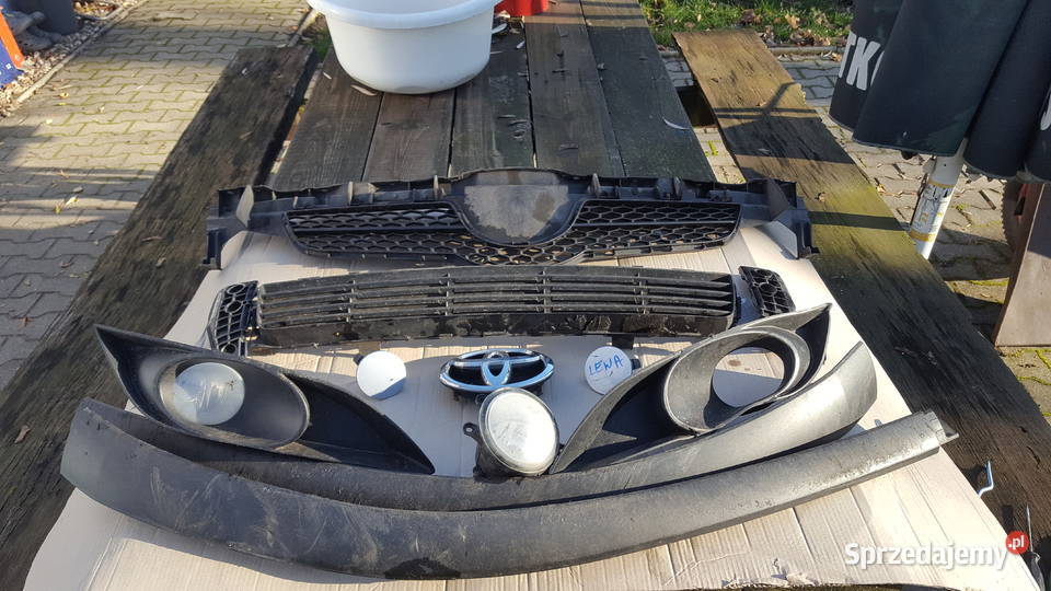 toyota auris I grill ślizgi kratka halogen hokej Ostrów Wielkopolski