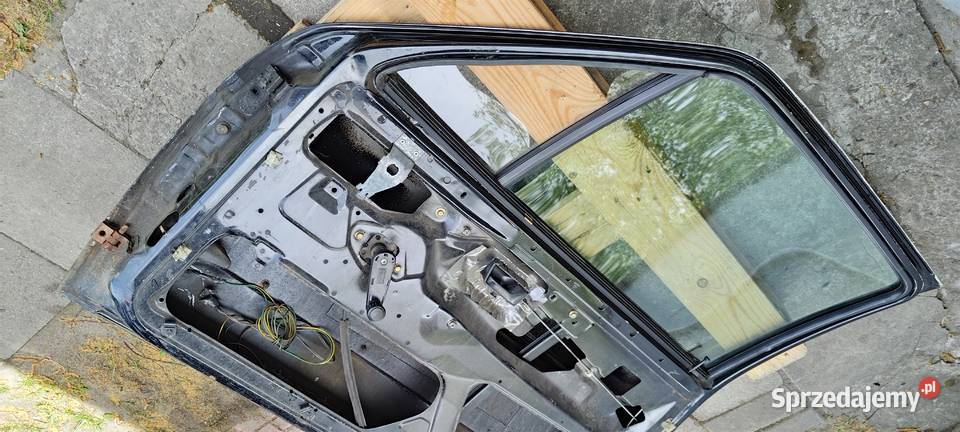 VW Golf 2 drzwi przednie prawe z dzieloną szybą śląskie Katowice