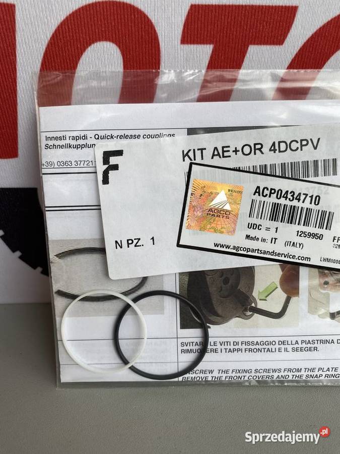 Zestaw uszczelek gniazda Massey Ferguson