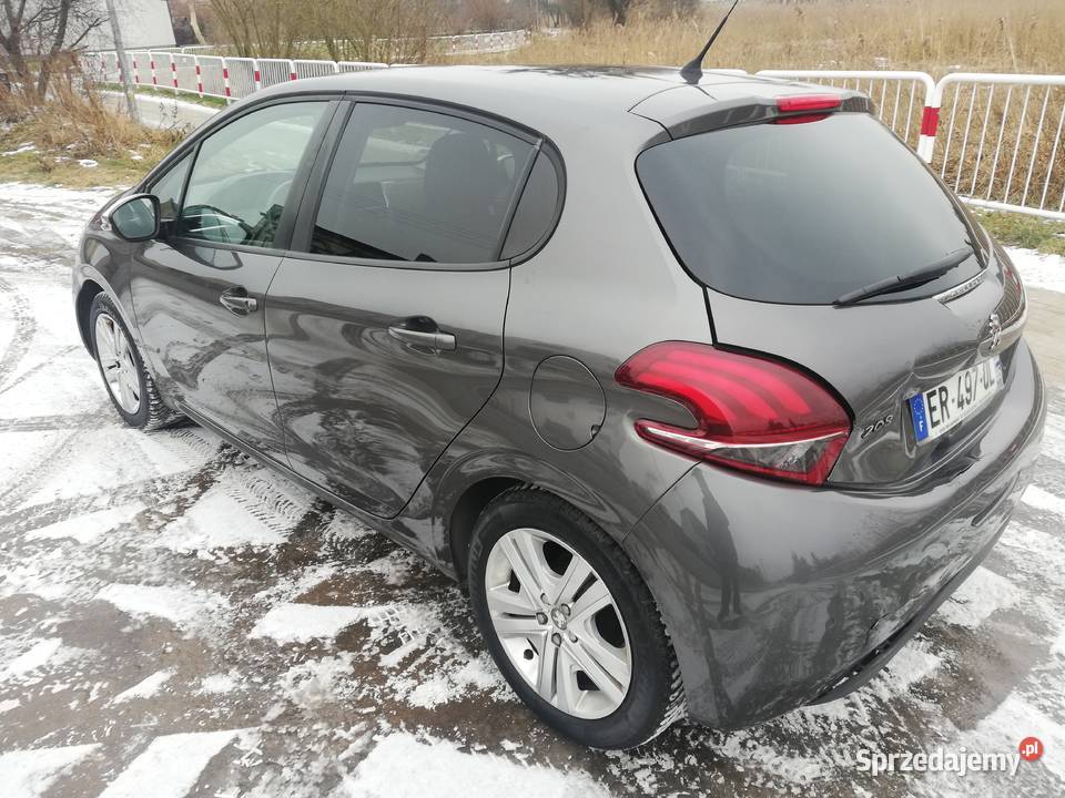 Peugeot 208 12 Etylina 2017 r isofix 208 wielkopolskie Września