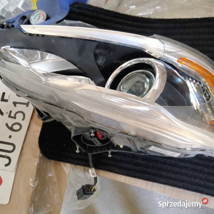 Lampa prawa Volvo S60 lift Na części Siedlce