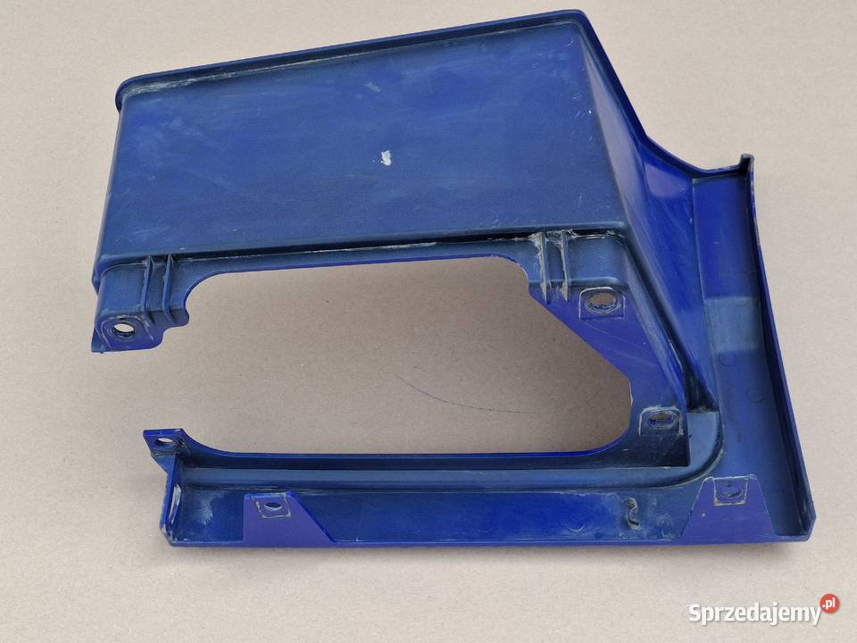 VOLVO FH4 FH5 OBUDOWA STOPNIA DOLNEGO PRAWA Bieleń