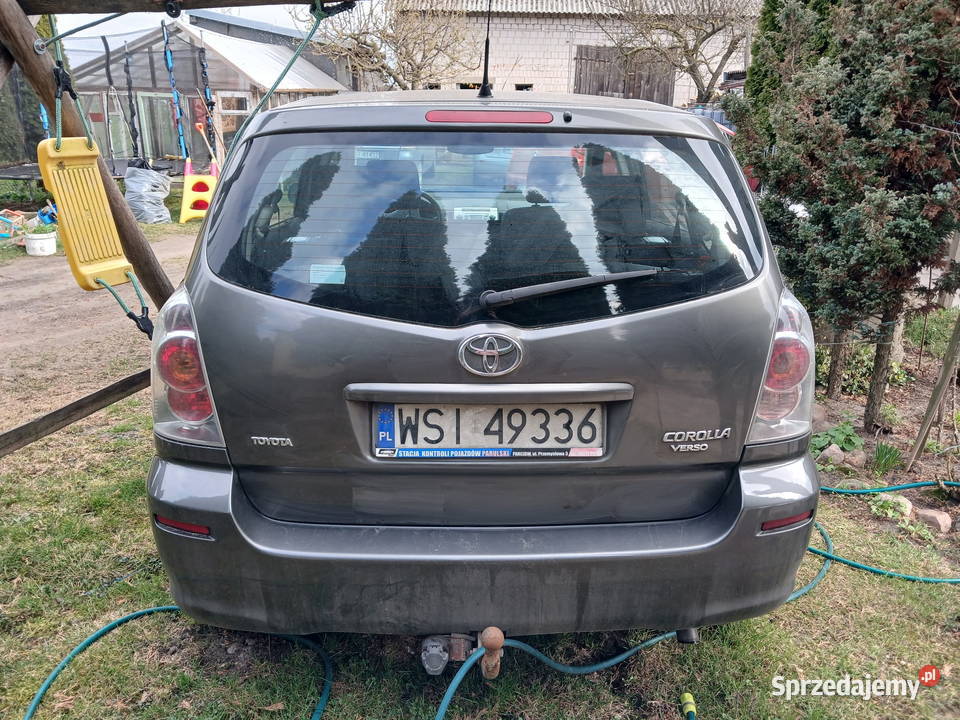 Sprzedam Toyotę corolla verso z uszkodzonym Grabianów sprzedam