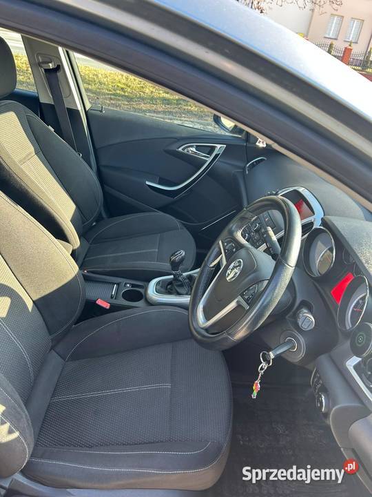 Opel Astra 17 CDTI niski przebieg 137 Rok produkcji 2010 lubelskie Kraśnik sprzedam