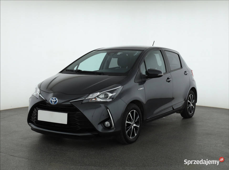 Toyota Yaris 15 Hybrid gniazdo USB