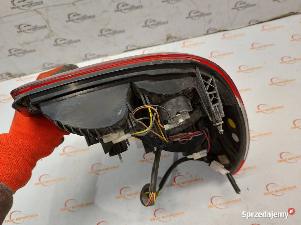 PEUGEOT 108 17r lampa prawa tył świętokrzyskie Kielce