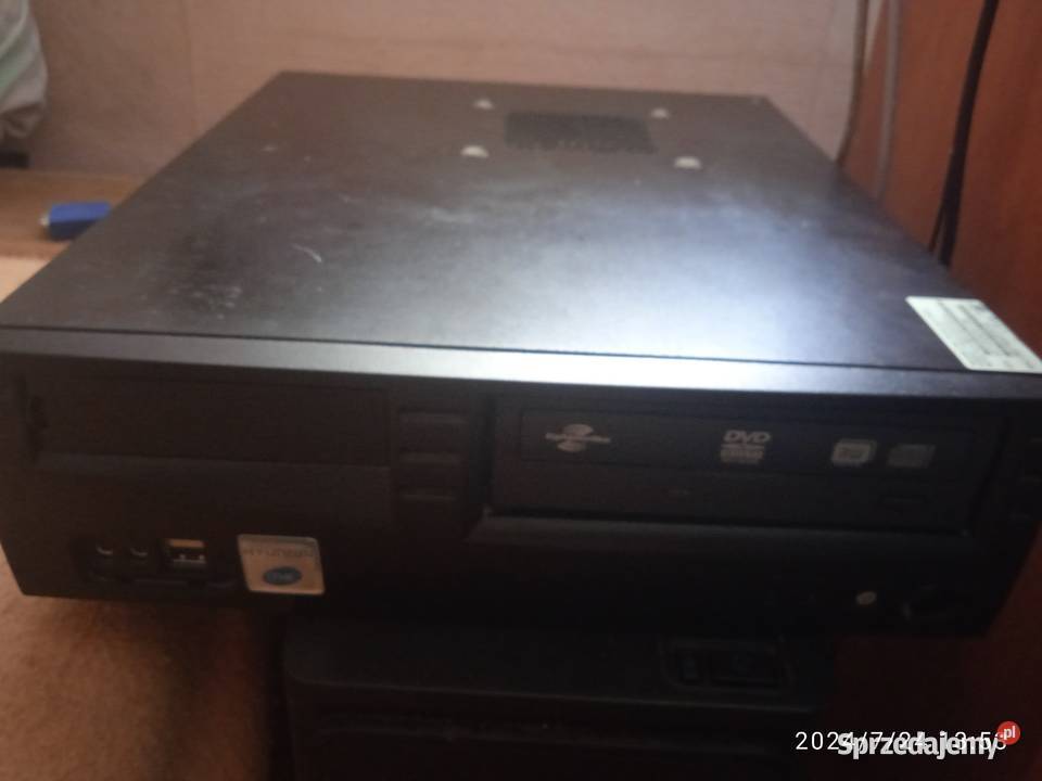 Obudowa komputerowa z zasilaczem Fortron 250w 80 Media Center sprzedam