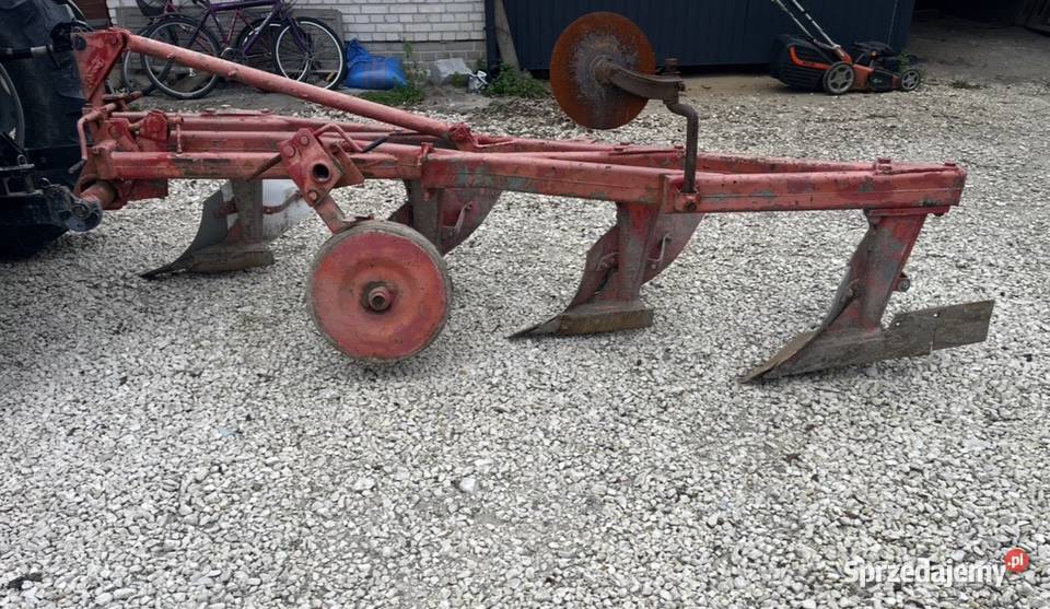 Plug zagonowy 4 skibowy Rolnictwo świętokrzyskie Chlewska Wola