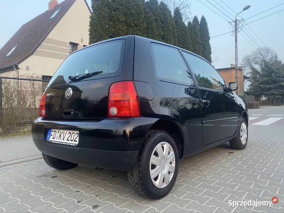Volkswagen lupo 10 mpi ładny stan brak korozji Rok produkcji 2004 Kostrzyn