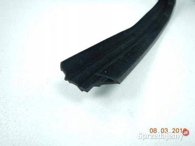 USZCZELKA SZYBY PRAWY PRZÓD FIESTA FUSION 0112