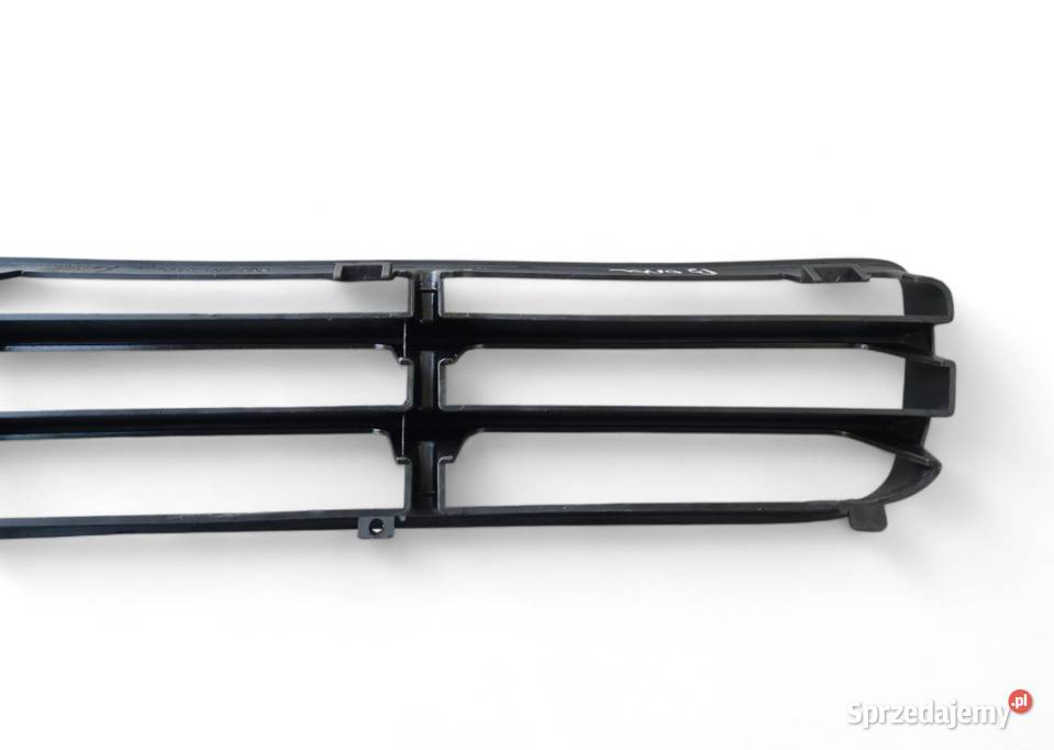 KRATKA ZDERZAKA PRZOD ŚRODKOWA VW BORA osobowe świętokrzyskie Działoszyce