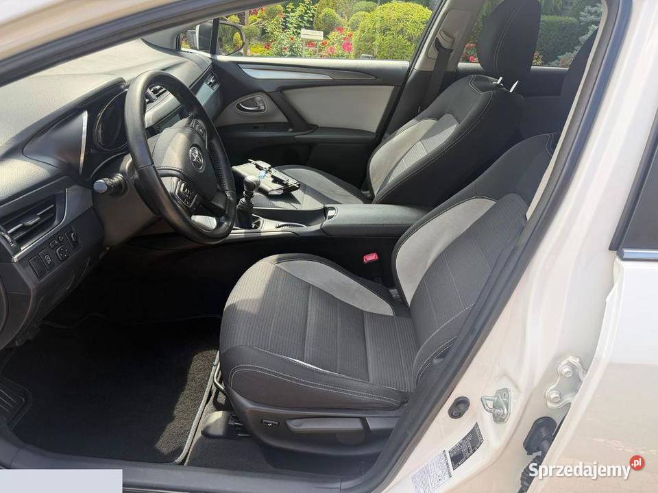 Toyota Avensis 20 D4D Active Business 143 2016r Krotoszyn sprzedam