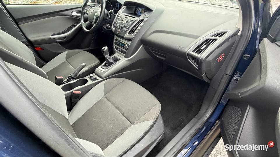 Ford Focus III 16 benz 125 Klimatronic 132 ASR (kontrola trakcji) Rawicz sprzedam