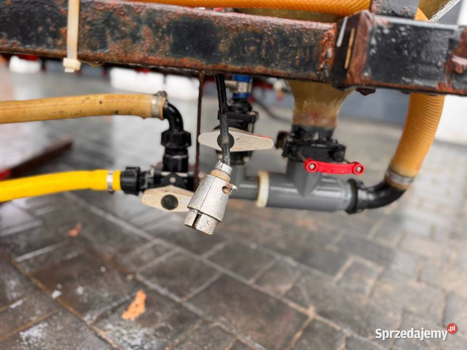 Opryskiwacz zawieszany 15 m szer elektrozawory nieuszkodzony