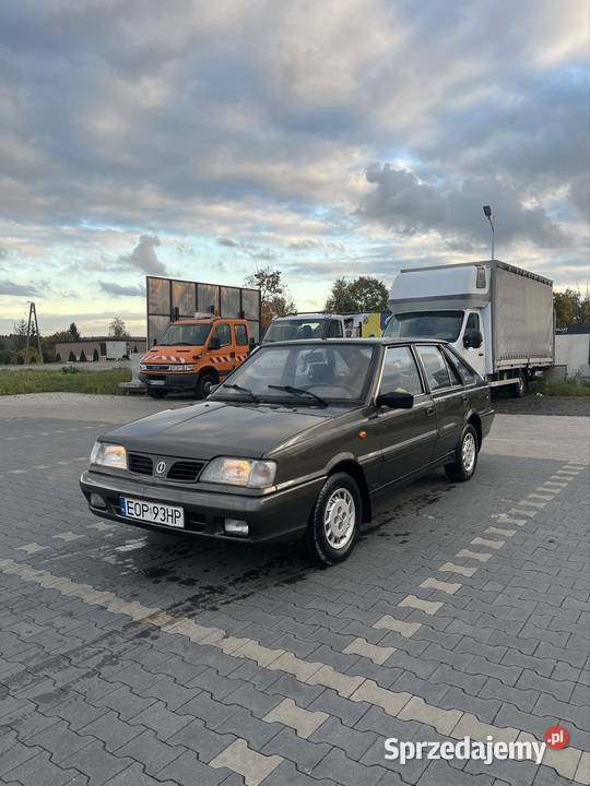 Polonez Caro