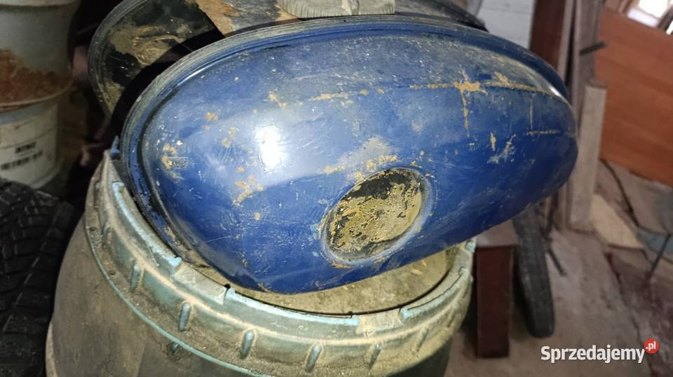 Zbiornik wsk 125 175 ładny środek bak paliwa