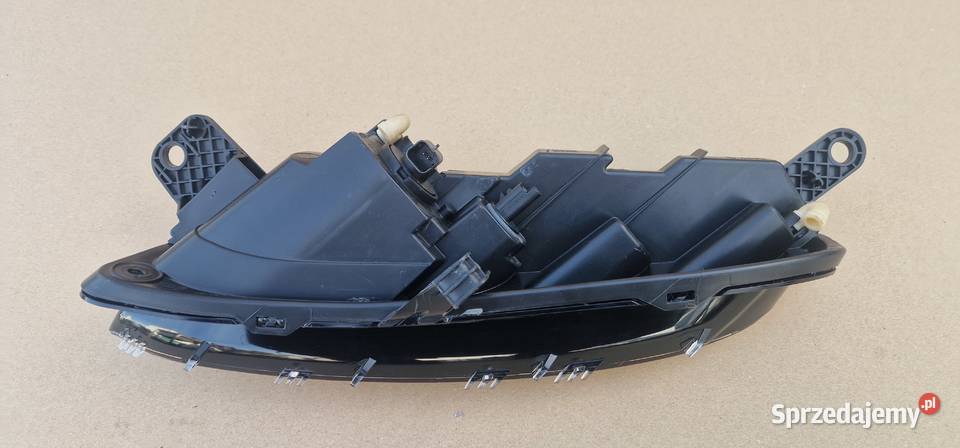 CITROEN BERLINGO IV 4 LAMPA PRAWA DRL PRAWY Lampy przeciwmgielne Bieleń sprzedam