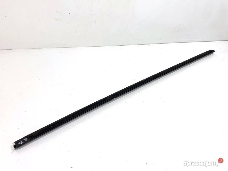 LISTWA ZGARNIAJĄCA PRZÓD LEWY BMW F07 Szyby
