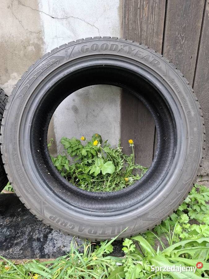 Opony zimowe 22545 R17 Goodyear Ultra Grip Chojnów