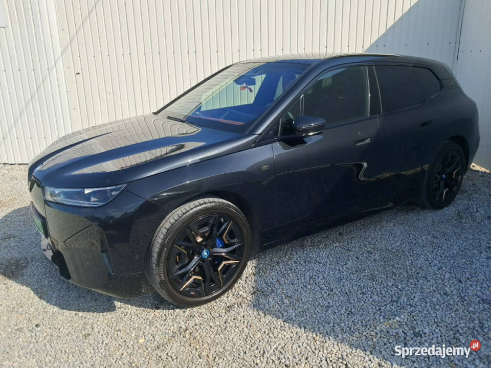 BMW iX Poleasingowe BZ napęd 4x4