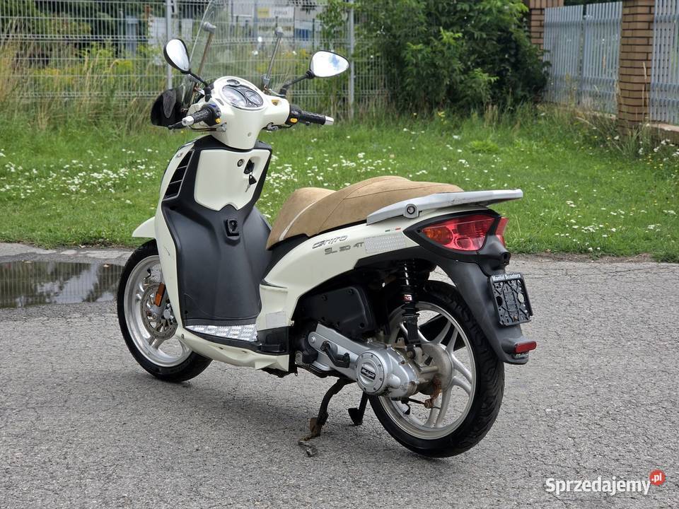 Malaguti Centro 50 ccm 4t skuter na dużych 49cm3