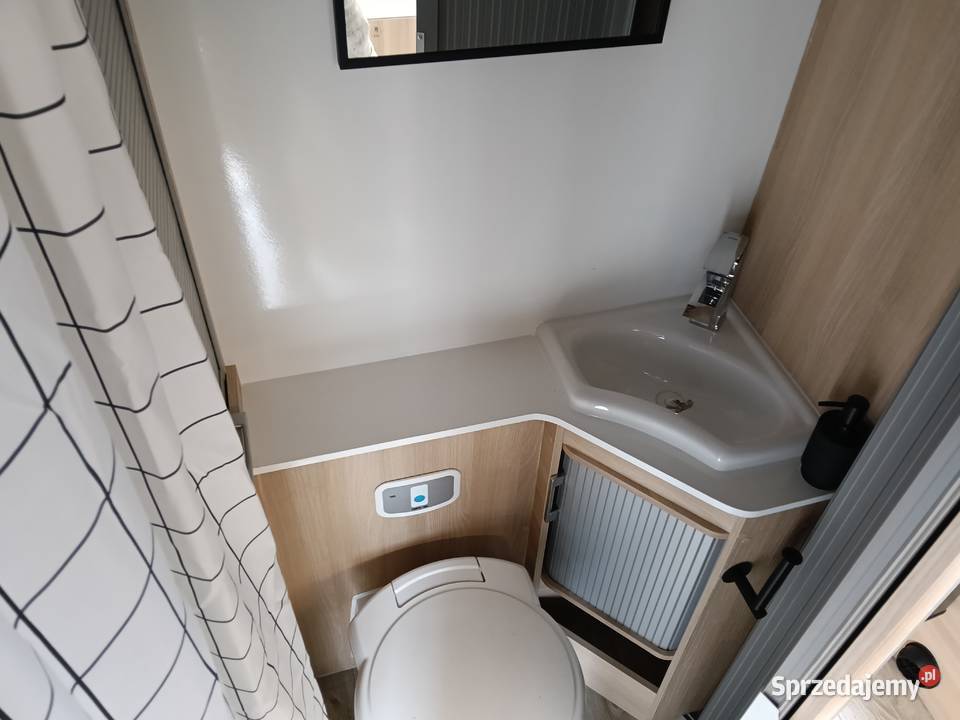 Kamper na bazie Renault Trafic z nową zabudową 101KM Renault Ciechanów