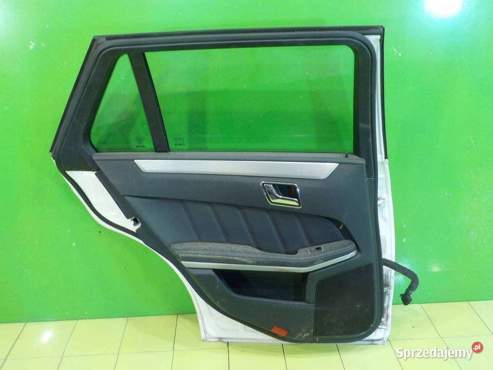 MERCEDES E W212 22 CDI 11r KOMBI drzwi lewe tyl Suków