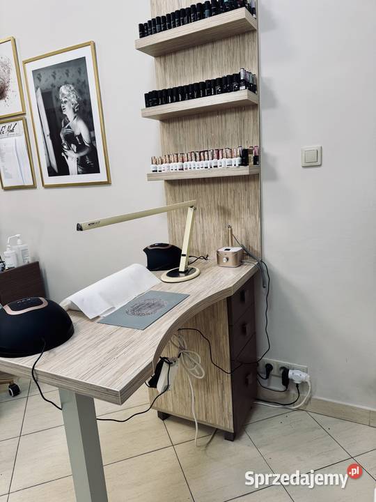 Sprzedam meble do salonu kosmetycznego Rząska