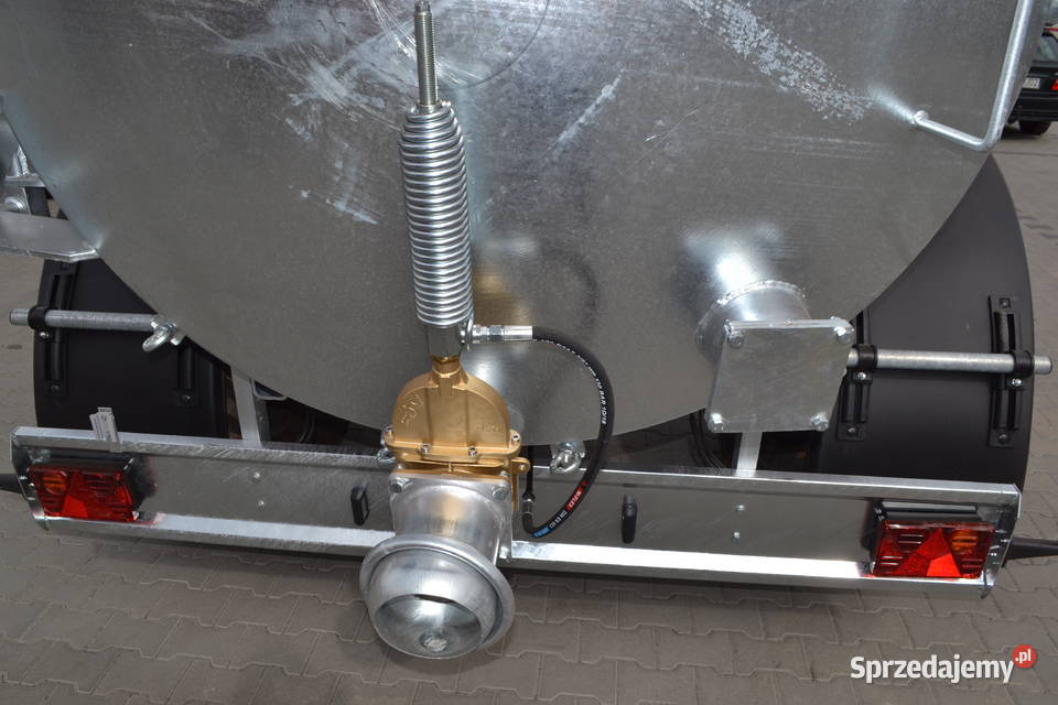 Wóz asenizacyjny beczkowóz 8000 l POMOT nieuszkodzony Olesno