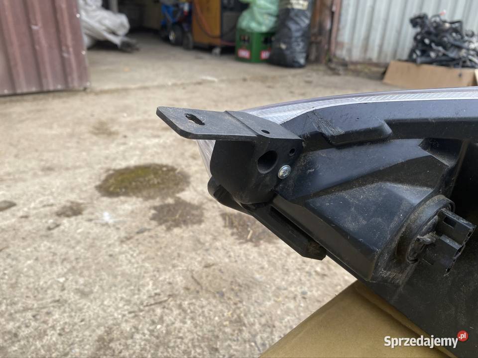 Lampy przód fiesta mk8 LP Wysokie Mazowieckie