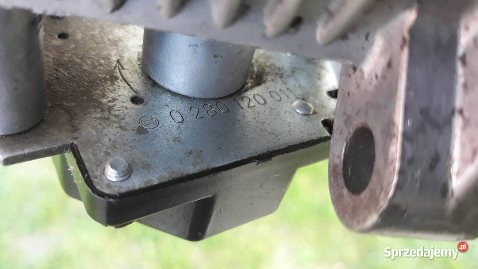 Przepustnica Mercedes V8 116 107 108 109 Bukownica