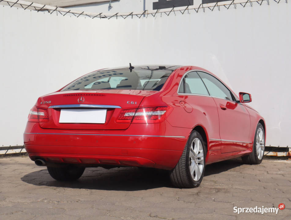 Mercedes E E 250 Rok produkcji 2011 łódzkie Łódź