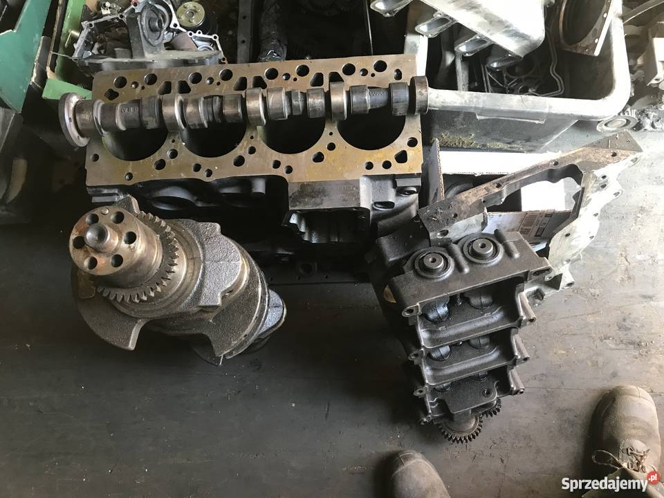 Wał Case NH LB 110 115 FB 100 200 Silnik na Kosakowo sprzedam