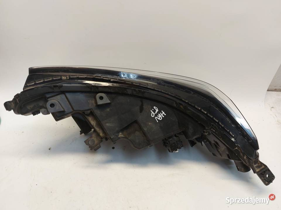 Honda HRV III eHEV 2022r LAMPA PRAWY PRZÓD RHD osobowe sprzedam